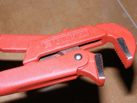pipe wrench tools